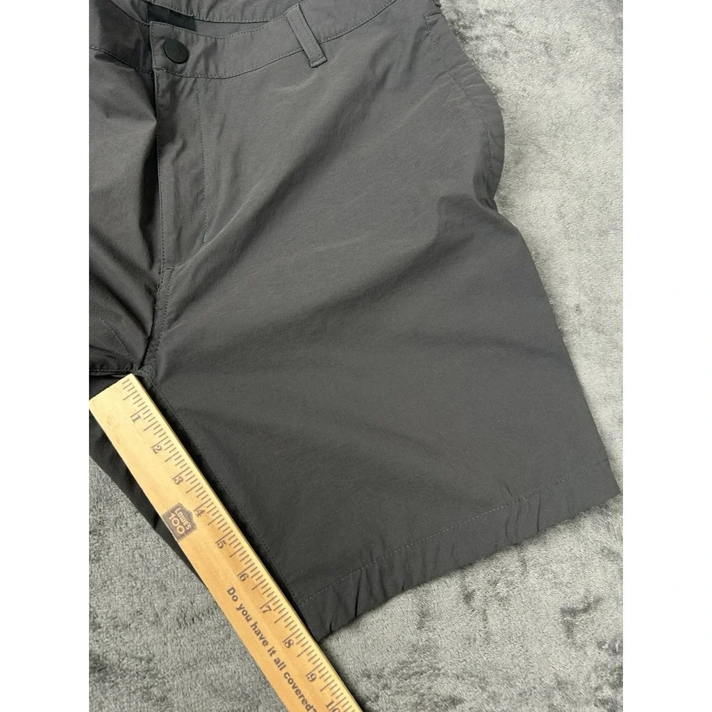 The North Face Men's Flat Front Short 2 Nylon Hiking  Lightweight Gray Mens 36